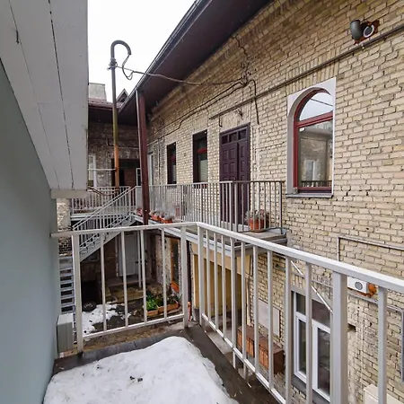 Paneriu 14, Free Parking