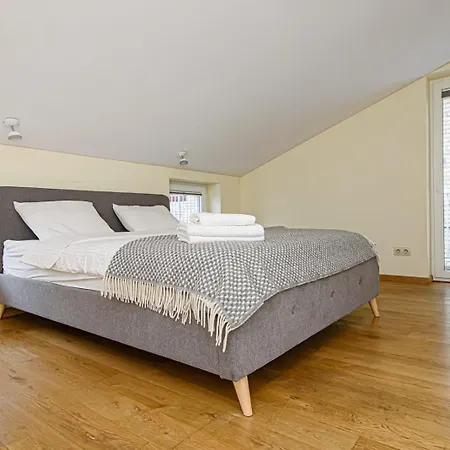 Casa La Familia Appartement *